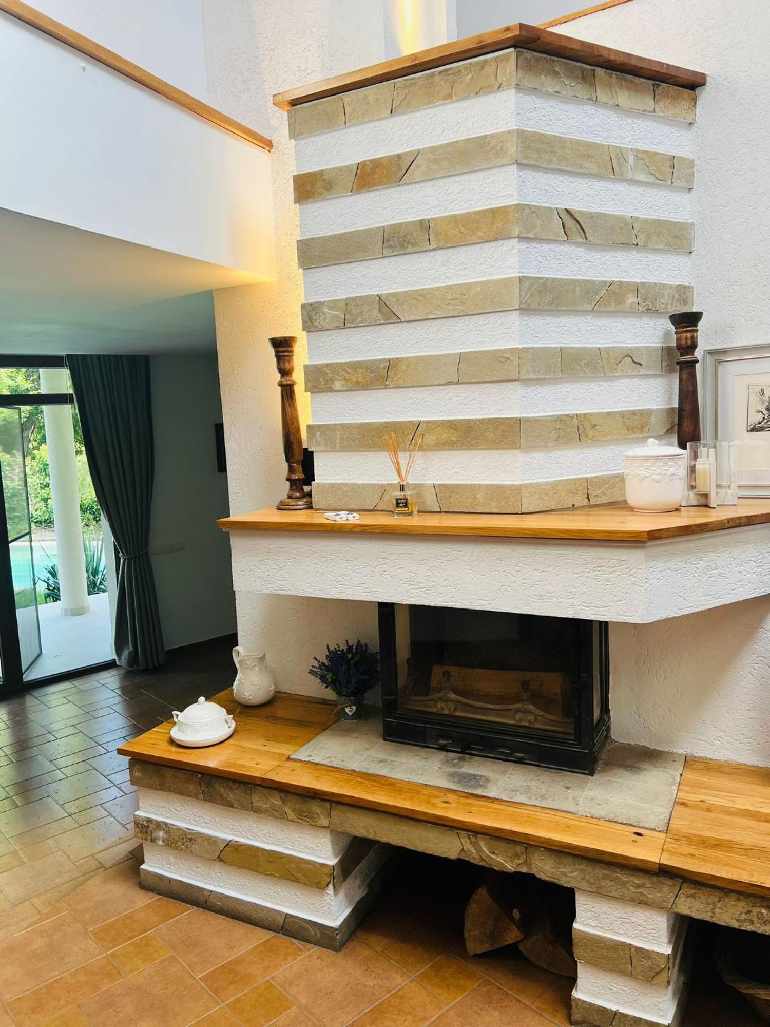 Villa Evie'S Tree House Dragomirna Exterior foto