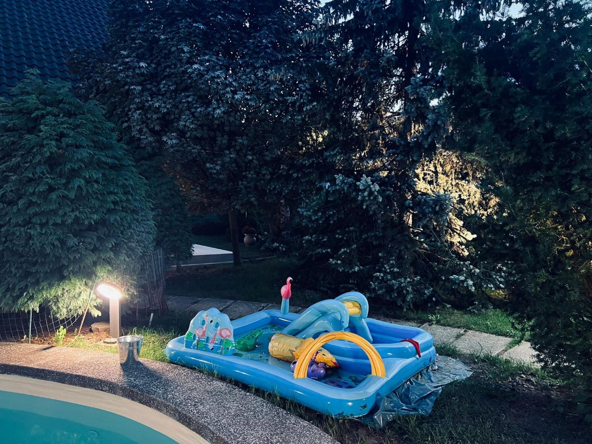 Villa Evie'S Tree House Dragomirna Exterior foto